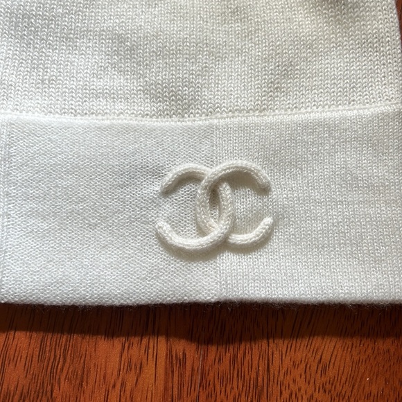 Chanel cashmere beanie - Picture 2 of 5